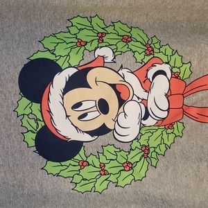 Disney Mickey Mouse Christmas tee Size XL